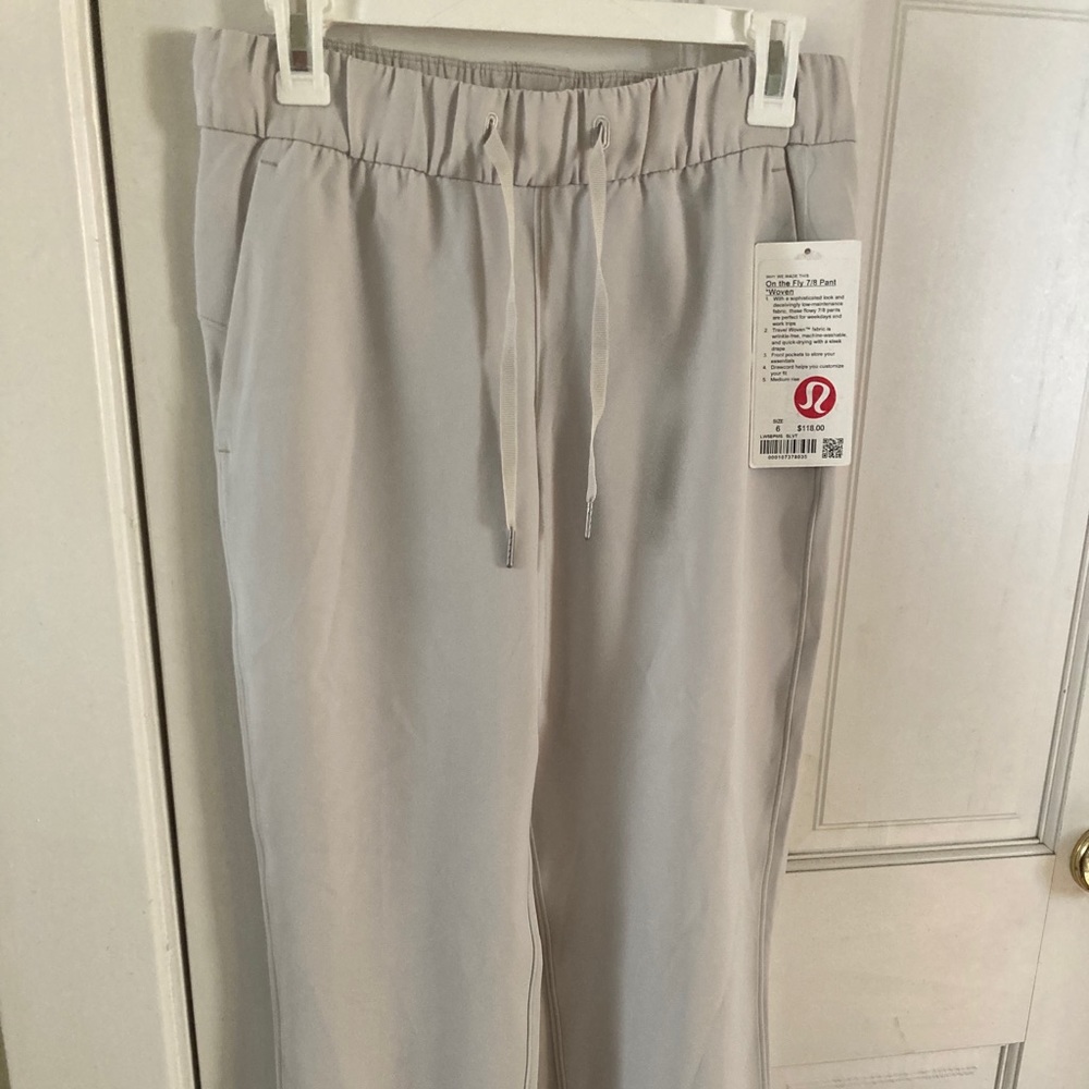 Lululemon On the Fly 7/8 pants